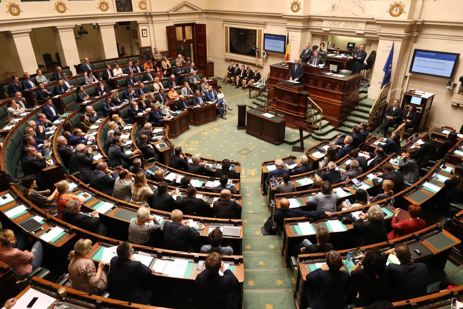 Le parlement dilatoire - L'état du pouvoir parlementaire en Belgique au 18 juillet 2026